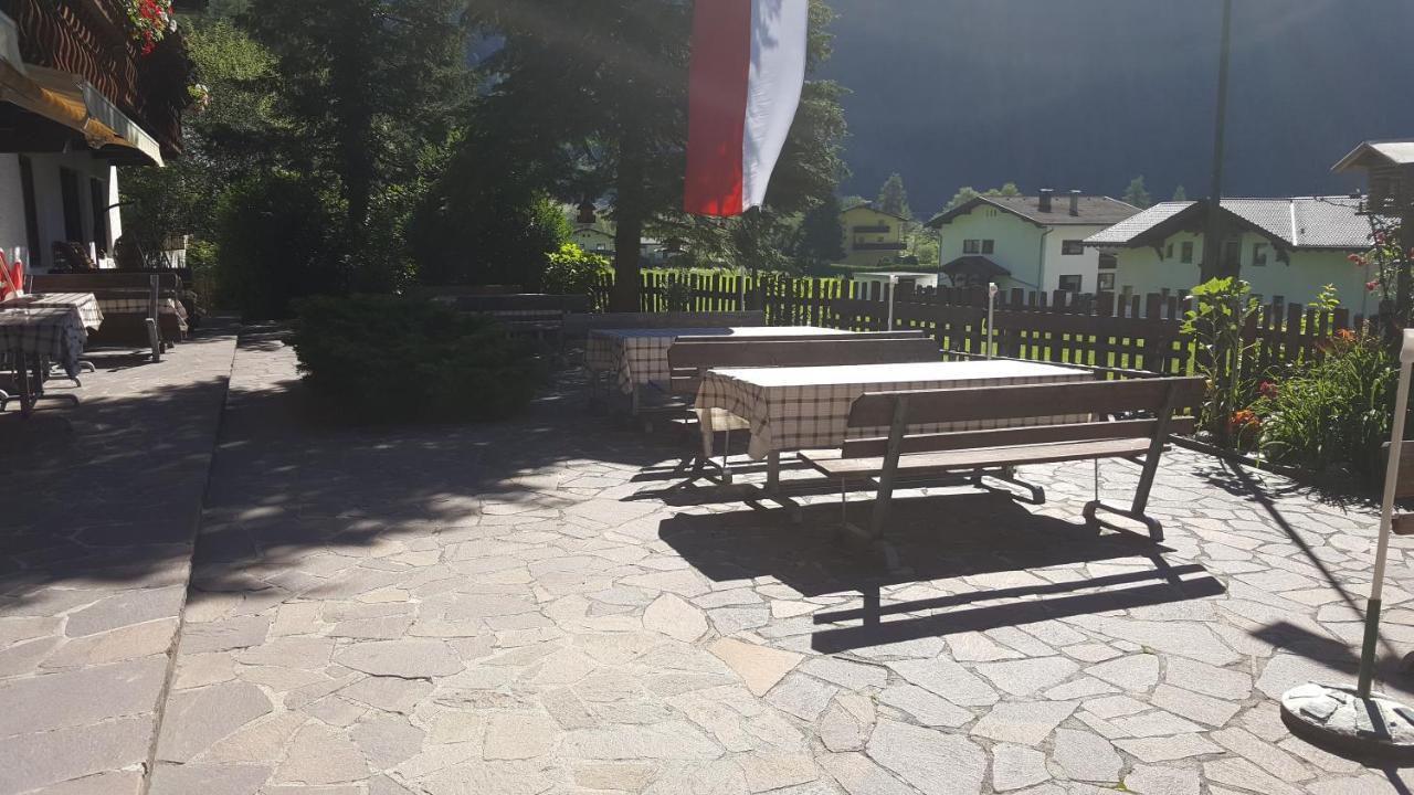Gasthof Pension Plattner Umhausen Extérieur photo
